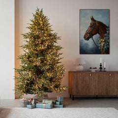 Chestnut's Winter Wreath - Product Image - 7