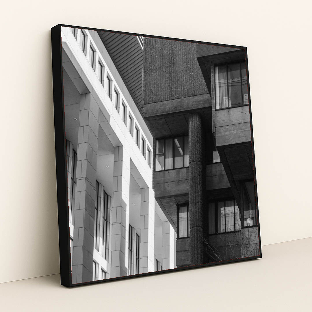 7090352422947 - Product Image