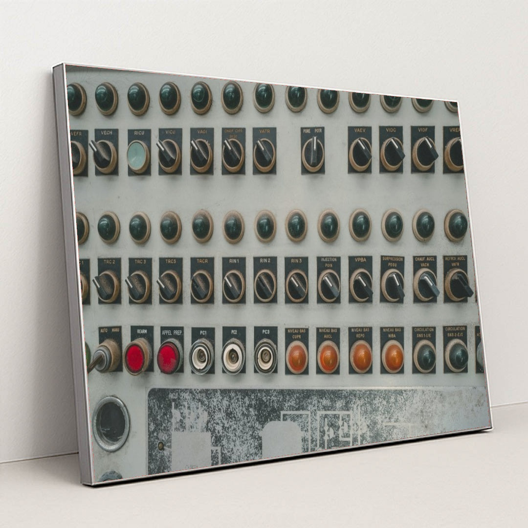 7090698846243 - Product Image