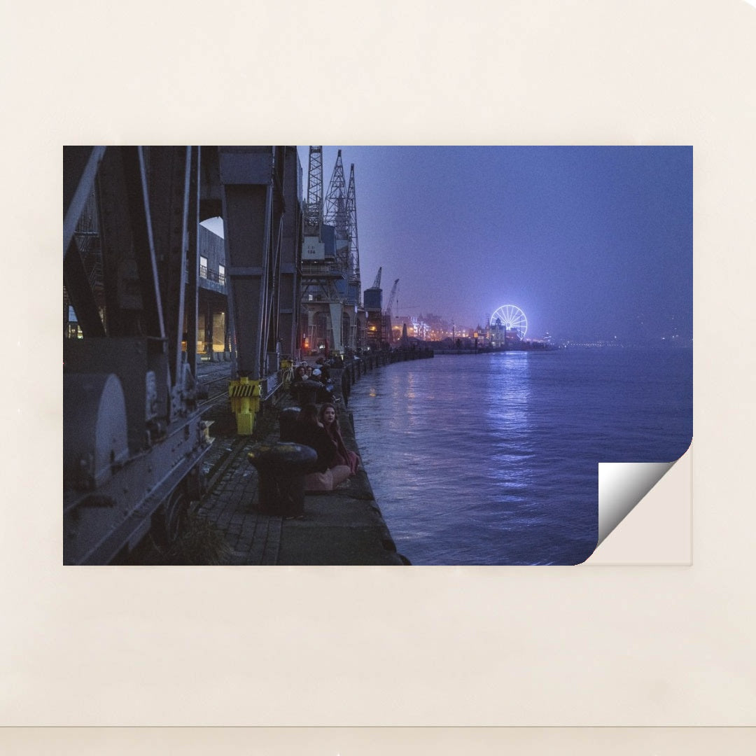 7090702843939 - Product Image