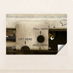 7090697928739 - Product Image