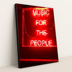 7077676154915 - Product Image