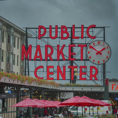 Eddie Ortiz - A view of the famous Pike Place Market sign in Seattle, Washington.