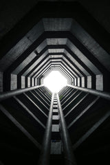 Qihai Weng - A dark tunnel with a light at the end
