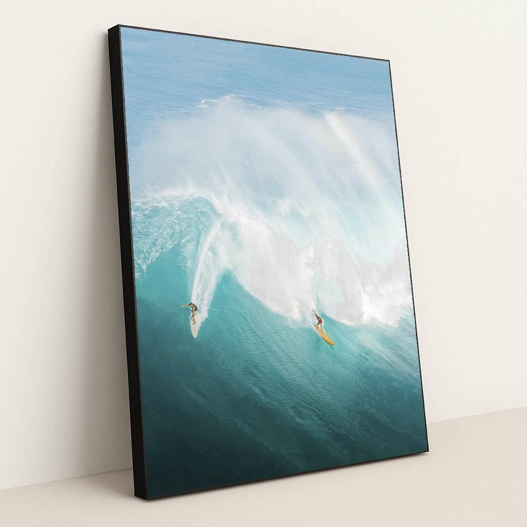 Big Wave Surfing at Waimea Bay by Jess Loiterton - Black Frame Stretchiez