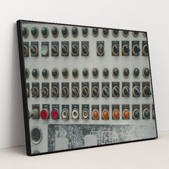 7090698846243 - Product Image