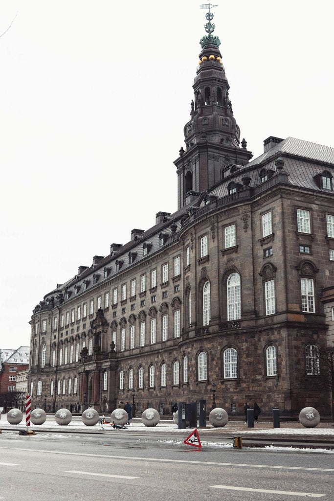 Efrem  Efre - Christiansborg Palace