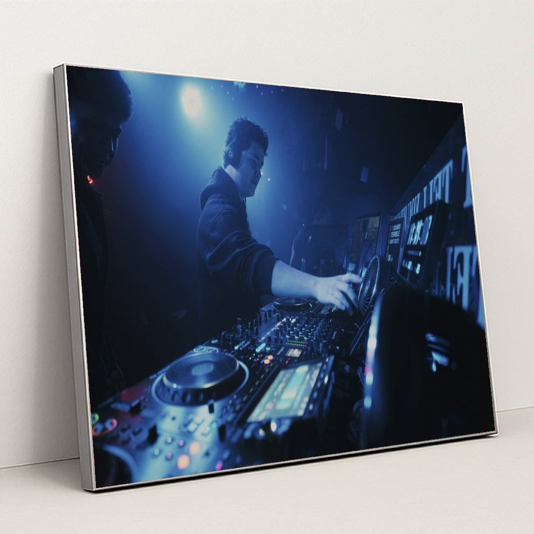 7090702647331 - Product Image