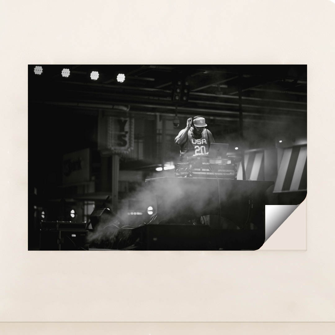 7090702614563 - Product Image