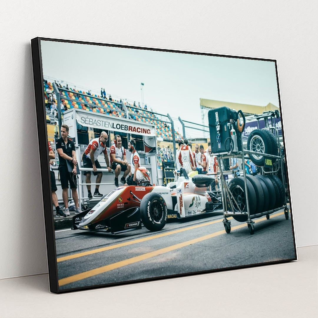 Formula 3 on the Grid – Macau by Chi Hang Leong - Black Frame Stretchiez