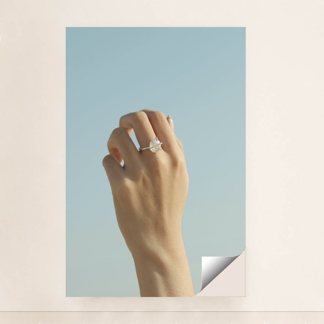 7090400690211 - Product Image