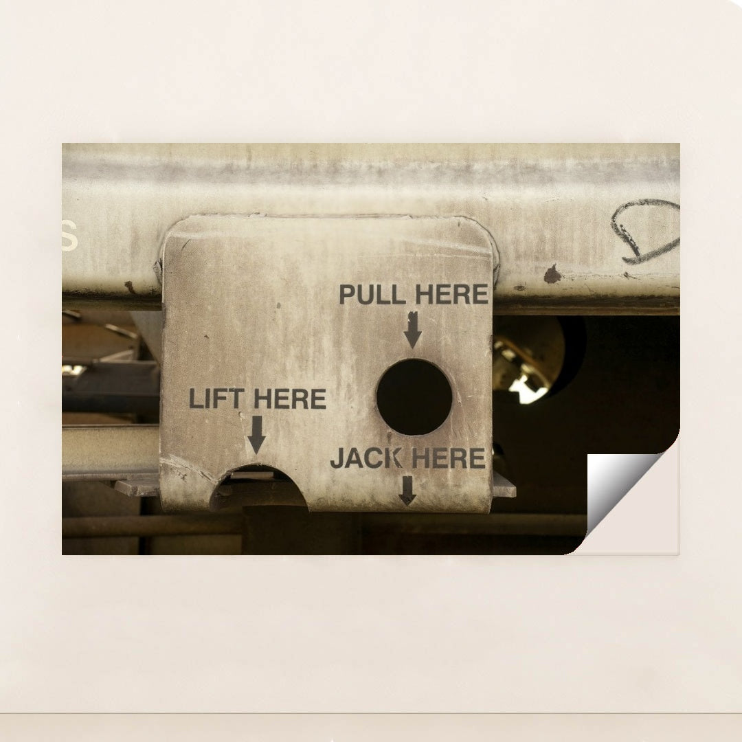 7090697928739 - Product Image