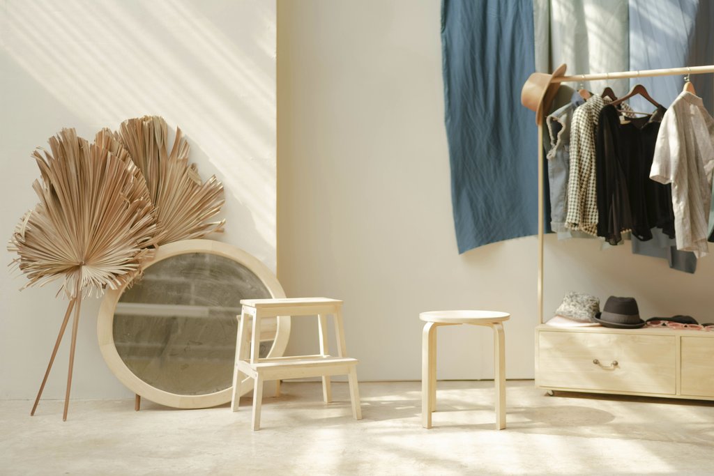 Nugroho  Wahyu - Explore a serene minimalist room with natural wooden decor, perfect for inspiration.