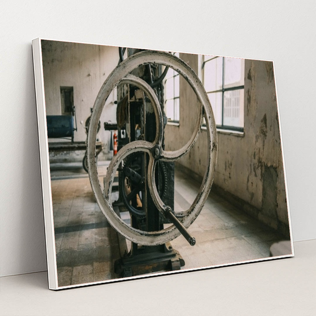 7090698879011 - Product Image