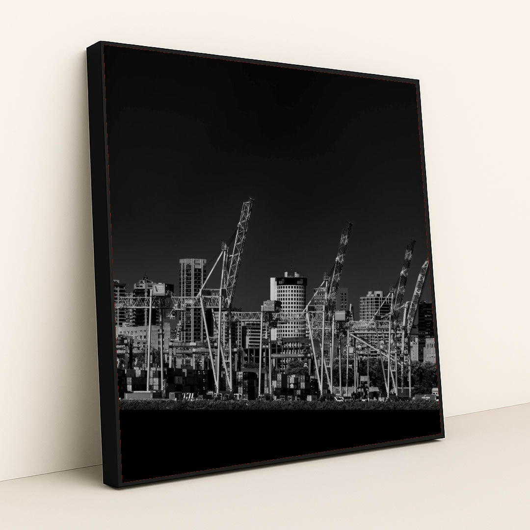 7090696585251 - Product Image