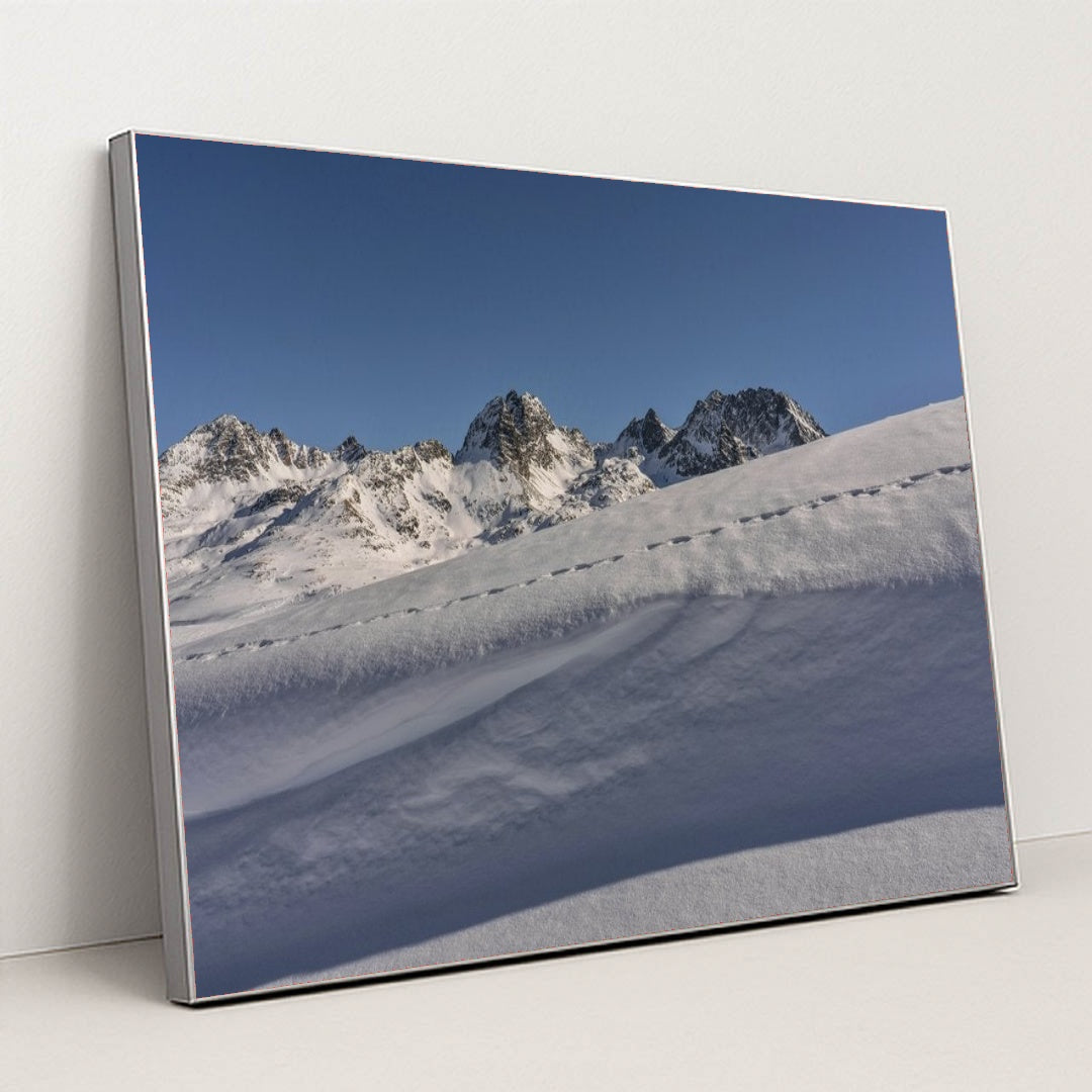 7090793906211 - Product Image