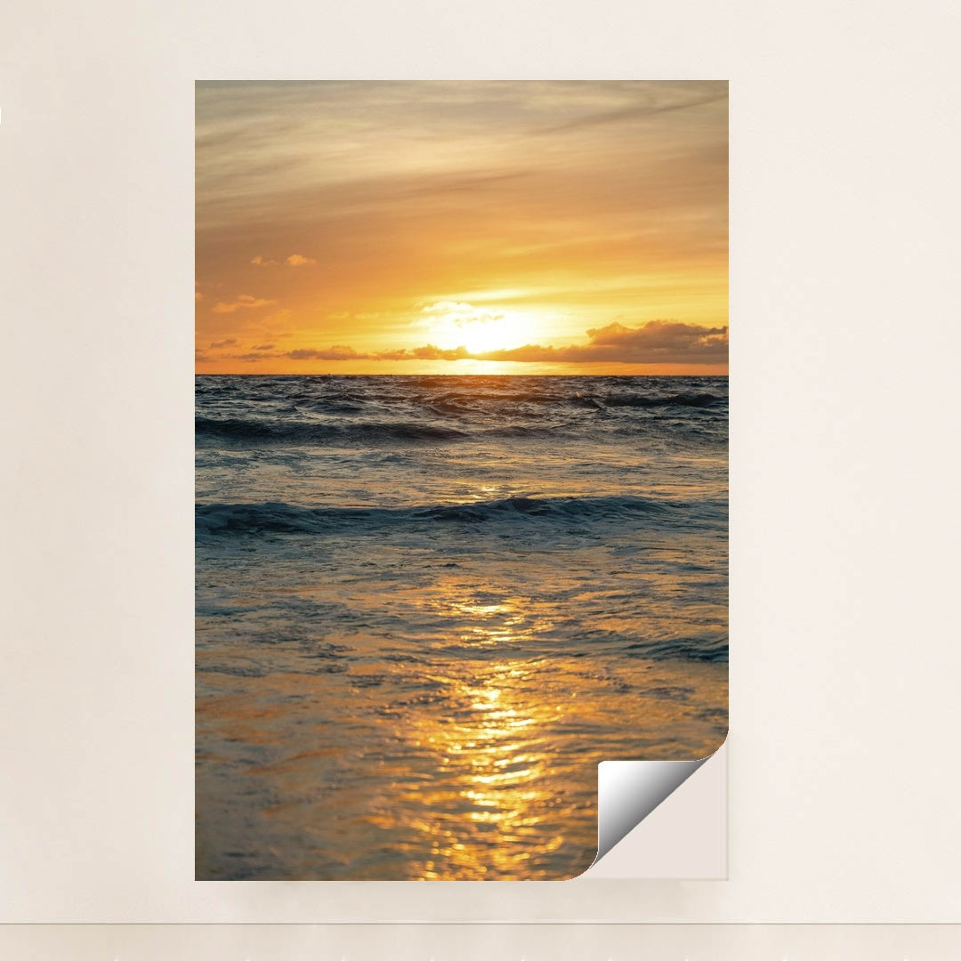 Stunning Sunset Over the Pacific Ocean by Joshua Woroniecki - Peeliez