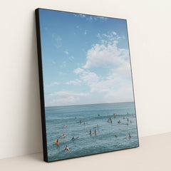Vibrant Island Life in Honolulu by Jess Loiterton - Black Frame Stretchiez