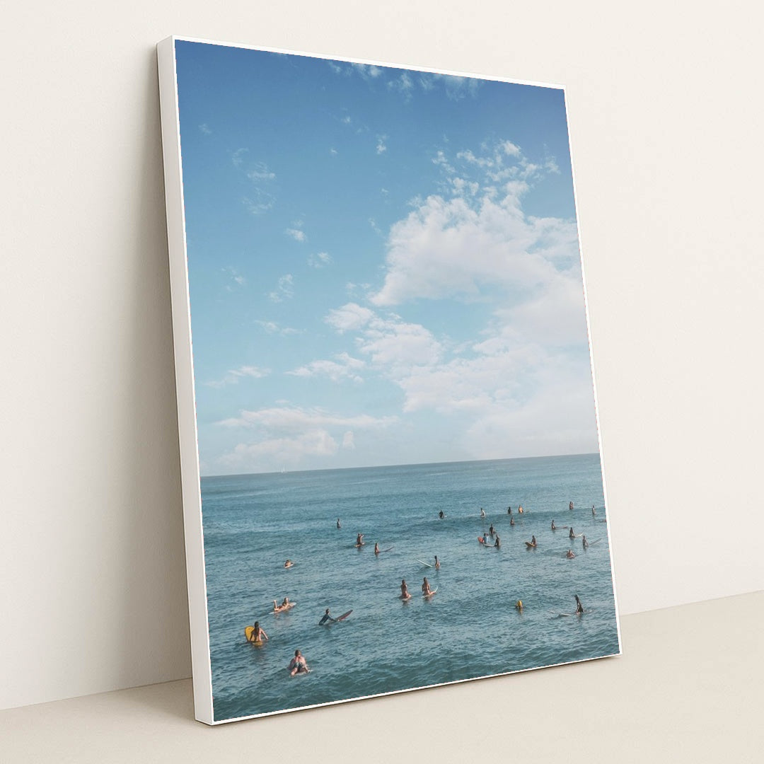 Vibrant Island Life in Honolulu by Jess Loiterton - White Frame Stretchiez